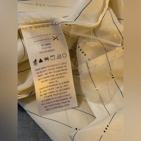 Pendleton Silk Blouse Button Top Flutter Sleeve Arrow Stripe Cream - Picture 12 of 12